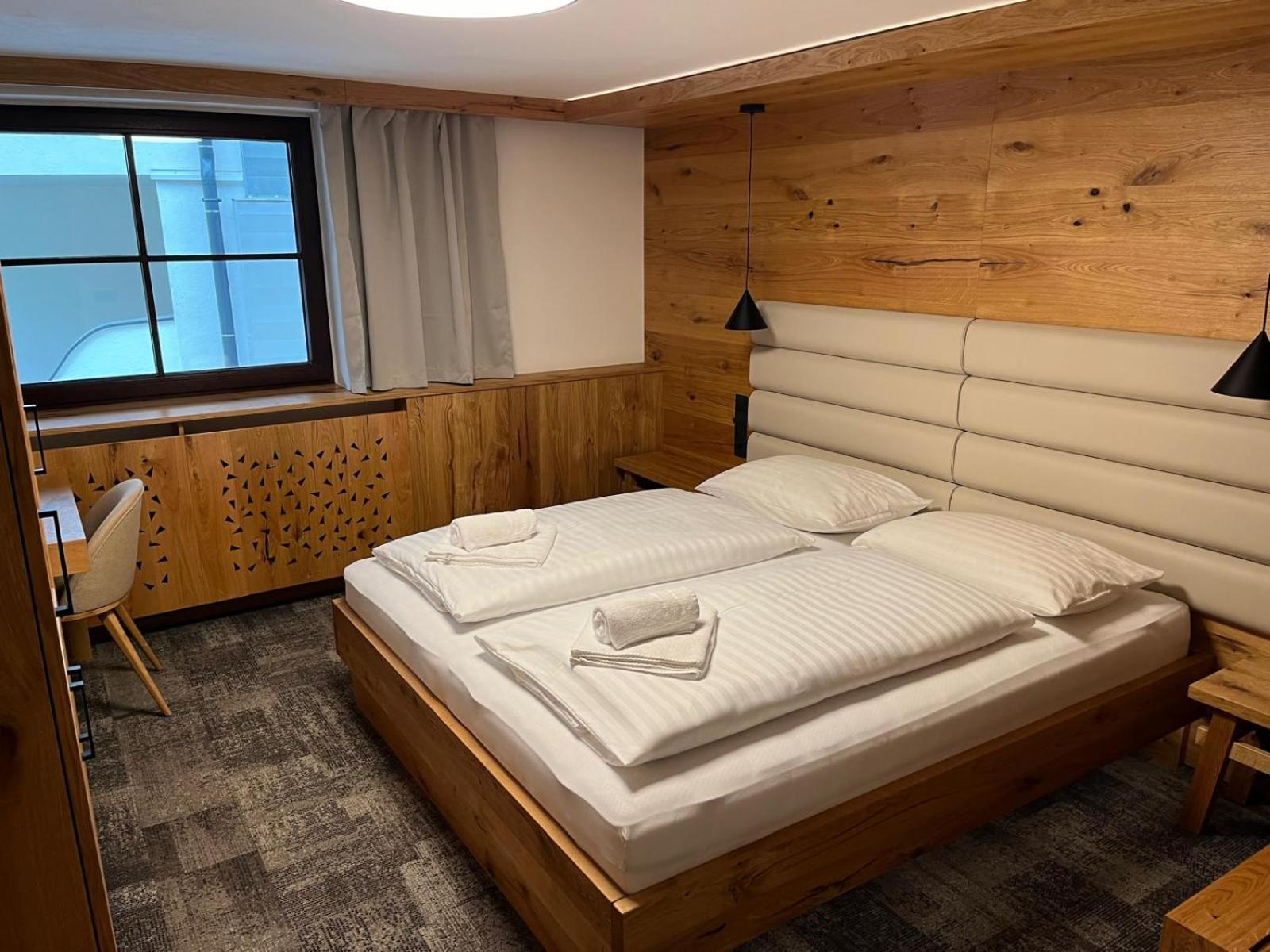 Hotel Tieflehner Hof Pitztalhaus 3*