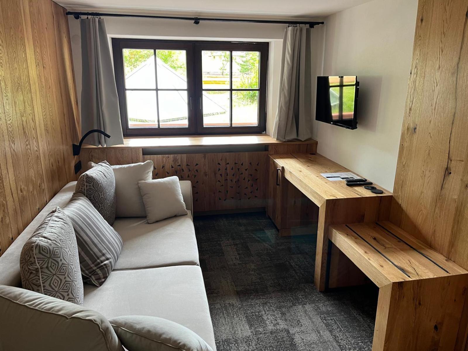 Hotel Tieflehner Hof Pitztalhaus 3*